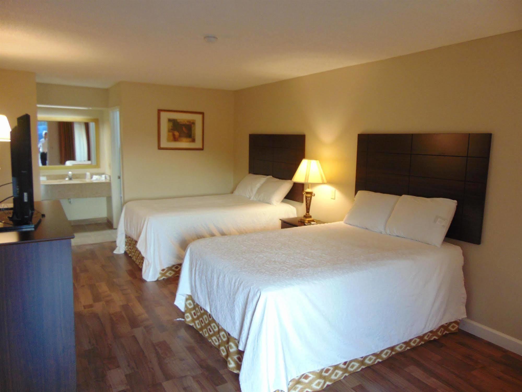 Days Inn & Suites By Wyndham Brewton Dış mekan fotoğraf