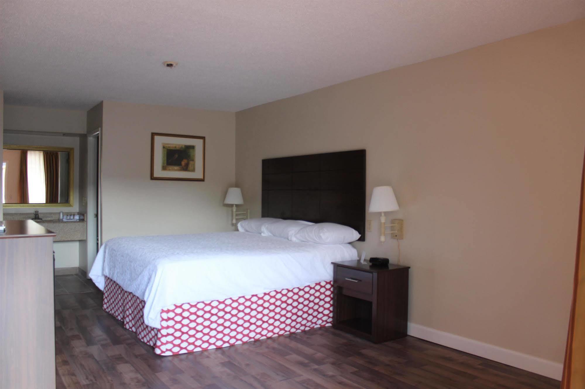 Days Inn & Suites By Wyndham Brewton Dış mekan fotoğraf
