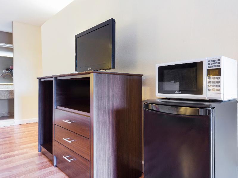 Days Inn & Suites By Wyndham Brewton Dış mekan fotoğraf